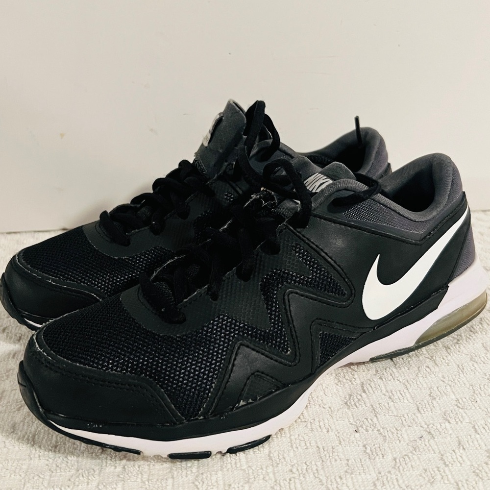 Nike Womens Air Sculpt TR 2 Black Running Shoes Sneakers Size 7